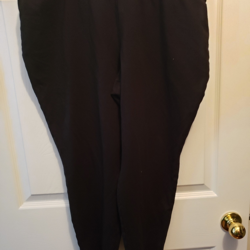 Black leggings